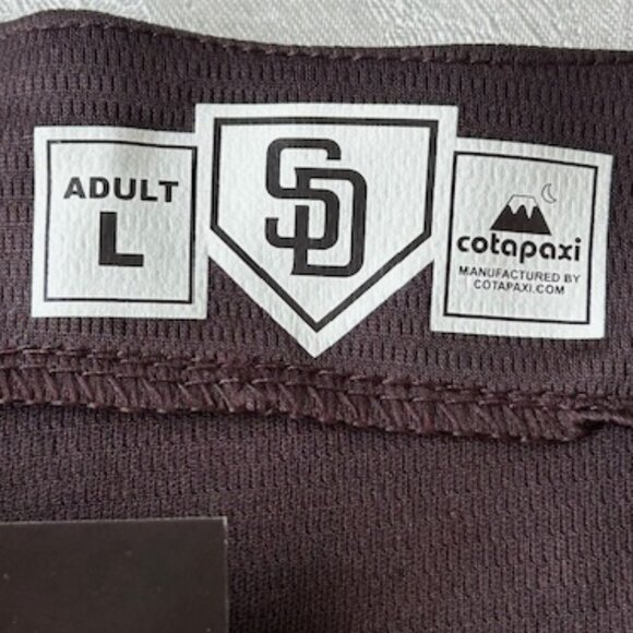 San Diego Padres Shirt - Brown, Size L, Button up Jersey - new, never worn - Picture 4 of 4